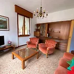Villino Carla * Lipomo