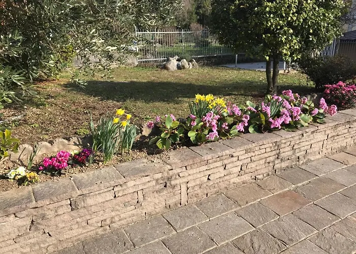 Villino Carla * Lipomo